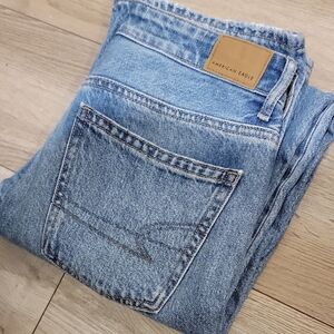 American Eagle Outfitters Light Blue Denim Jeans